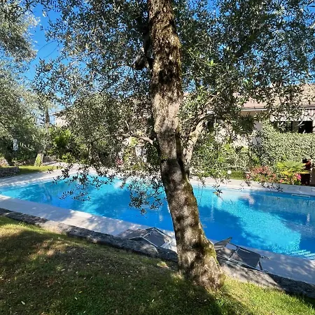 Apartman Residenza Riviera Degli Olivi